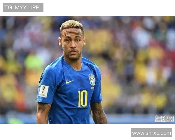 踢中路足球明星盘点他们如何在赛场上展现卓越才华与魅力